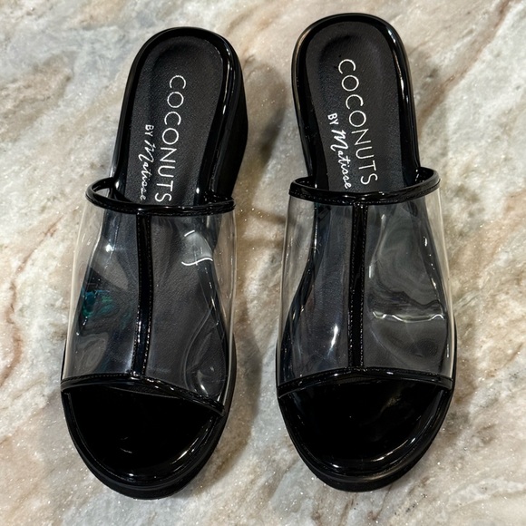 Women’s Coconuts by MATISSE Layered black/clear platform wedge sandal- Size 8 - Picture 5 of 10